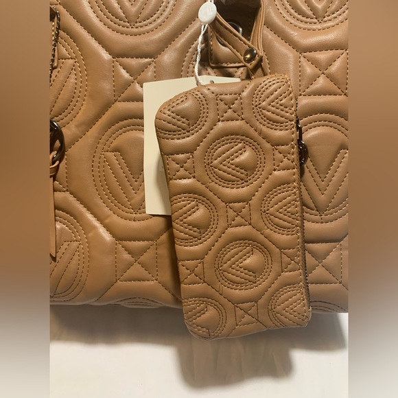 Valentino Orlandi Taupe Quilted Tote Bag w/ Matching Wristlet Wallet NWT - Picture 3 of 11